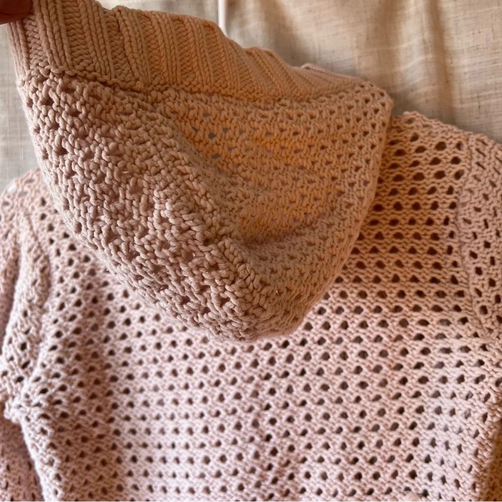 Abercrombie and Fitch | Loose knit baby pink wooden button sweater Women Medium - Picture 7 of 7